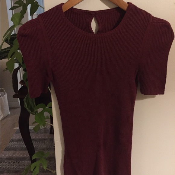 Wine colour sweater top xs size - Picture 2 of 3